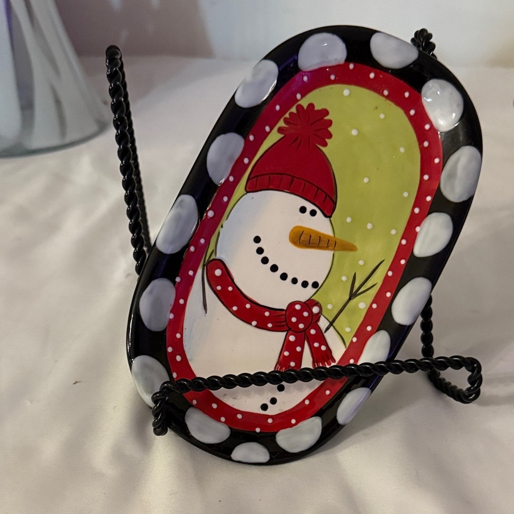 DEMDACO Silvestri HIT THE SPOT Snowman Plate